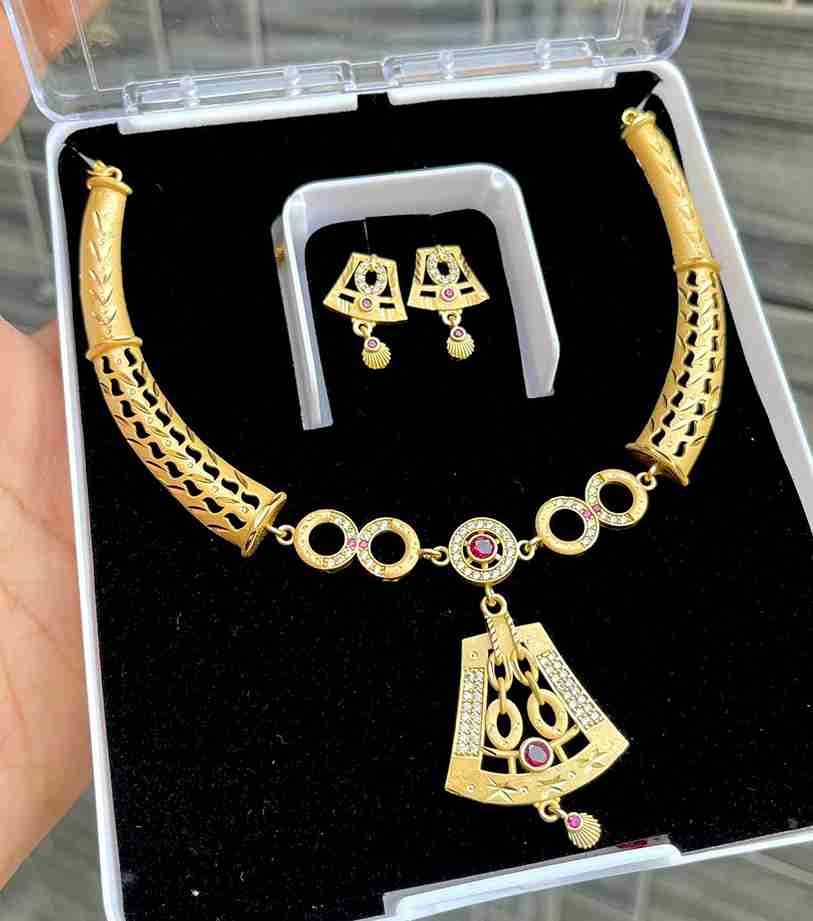 Gold Plated Necklace With Earrings